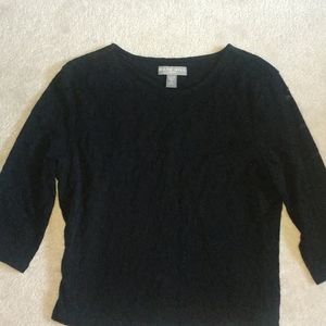 Lord & Taylor PL 3/4 sleeve lace top in black